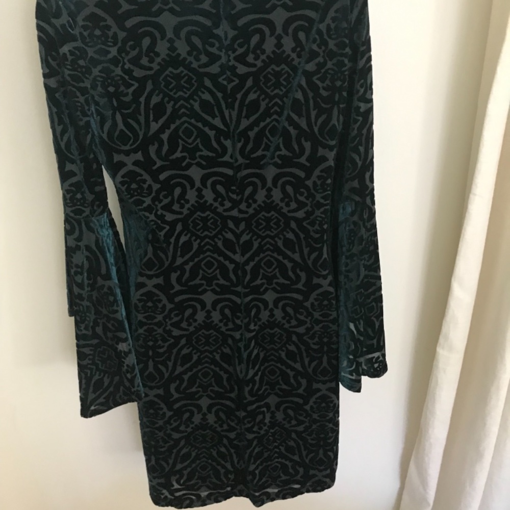 Dress - Picture 3 of 5